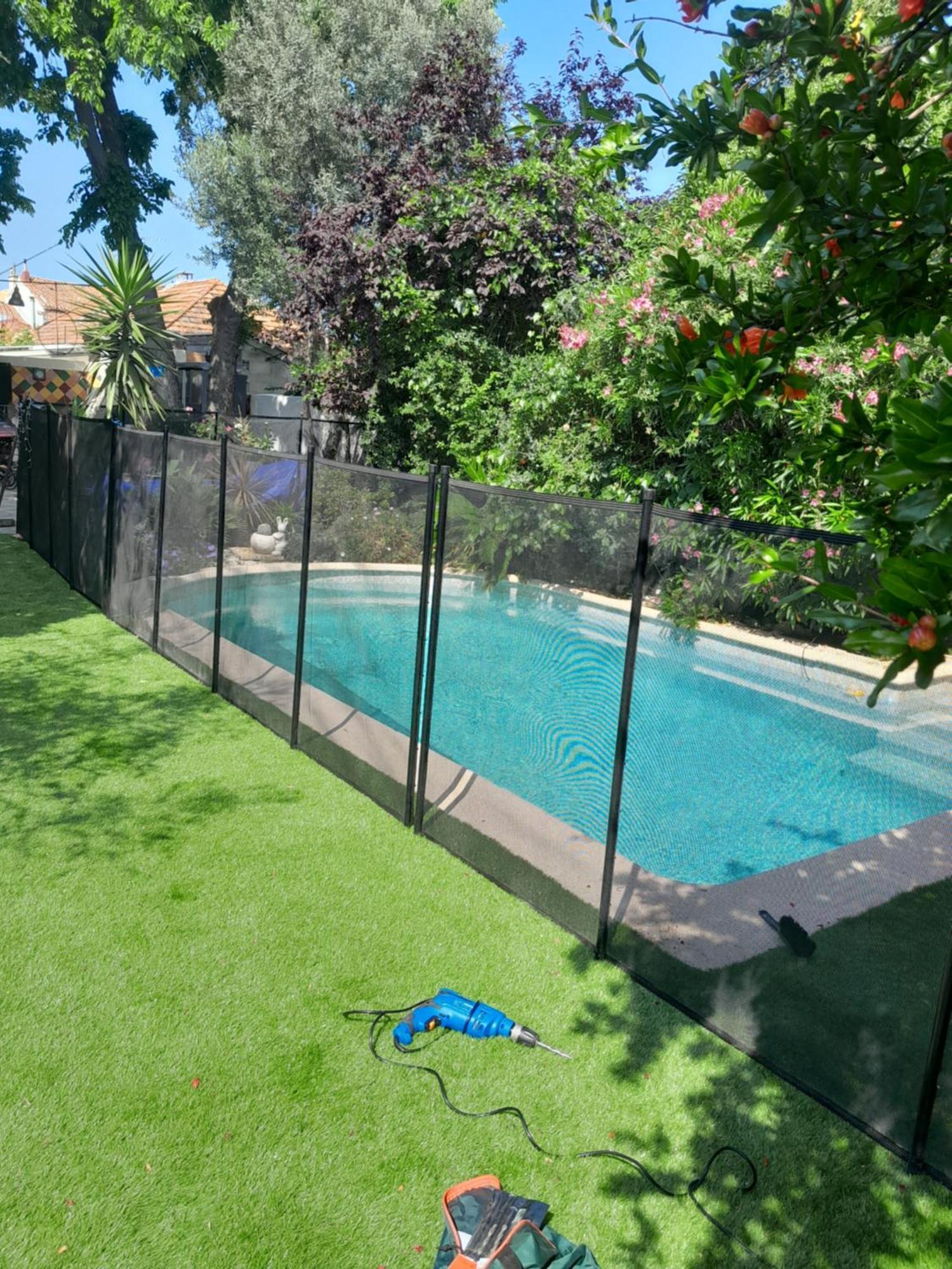 Appartement En Sous Sol De Villa Avec Acces Jardin Et Piscine Marselha Exterior foto